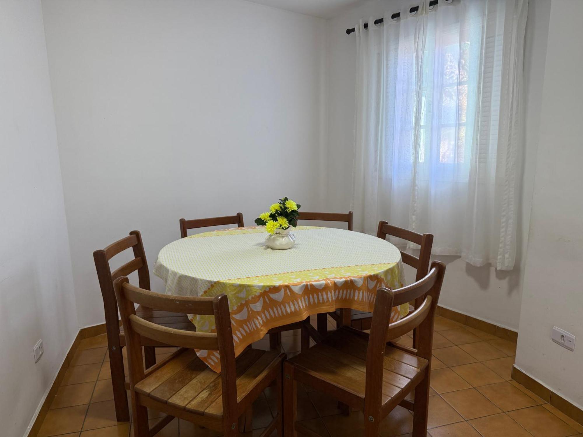 Apto 100m Da Grande Em Apartamento *